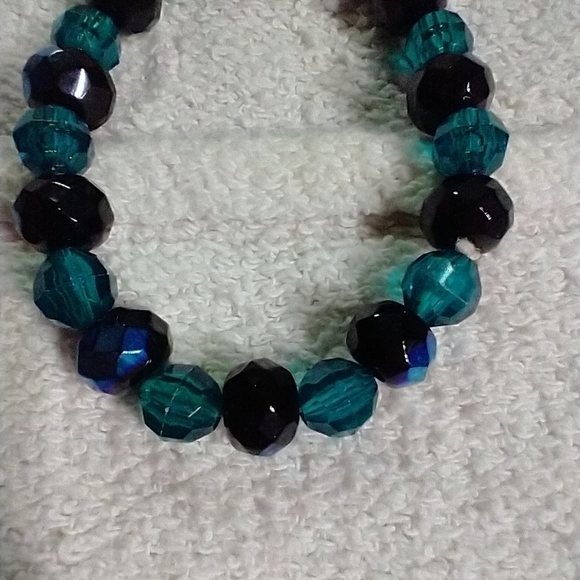 Dark light blue beaded stretch bracelet - Picture 3 of 3